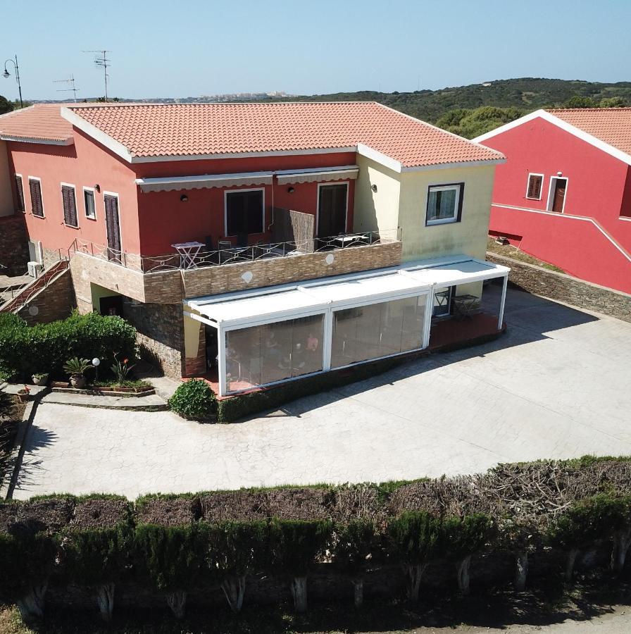 Roccabianca Rooms & Studios Stintino Bagian luar foto