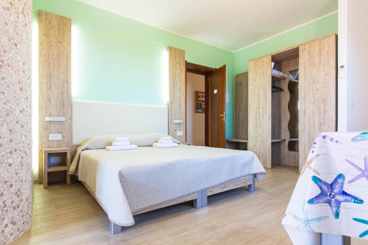 Roccabianca Rooms & Studios Stintino Bagian luar foto