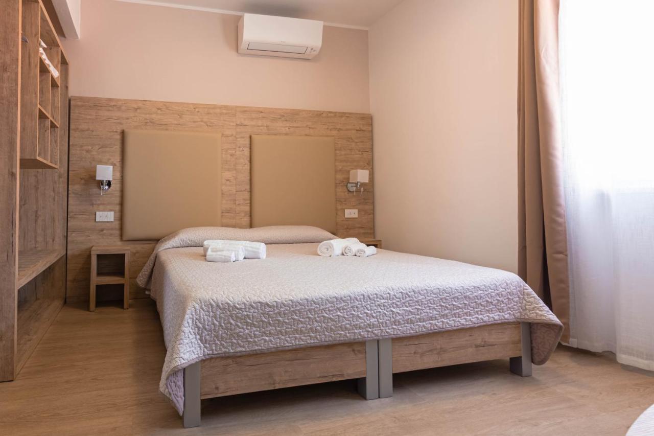 Roccabianca Rooms & Studios Stintino Bagian luar foto