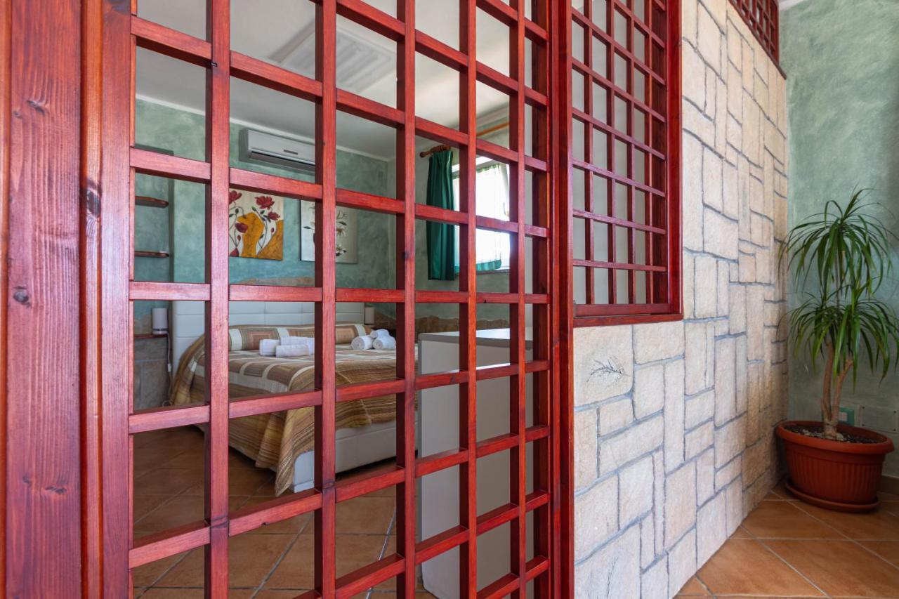 Roccabianca Rooms & Studios Stintino Bagian luar foto